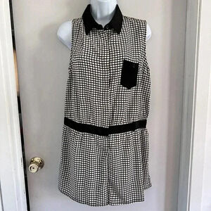 Forever 21 romper women's size Large black and white check collared